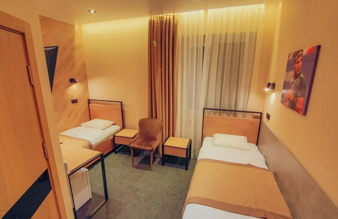Sport Hotel 1-1