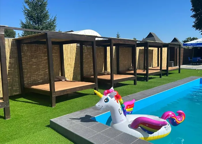 Hotel And Entertaiment Complex Vlada